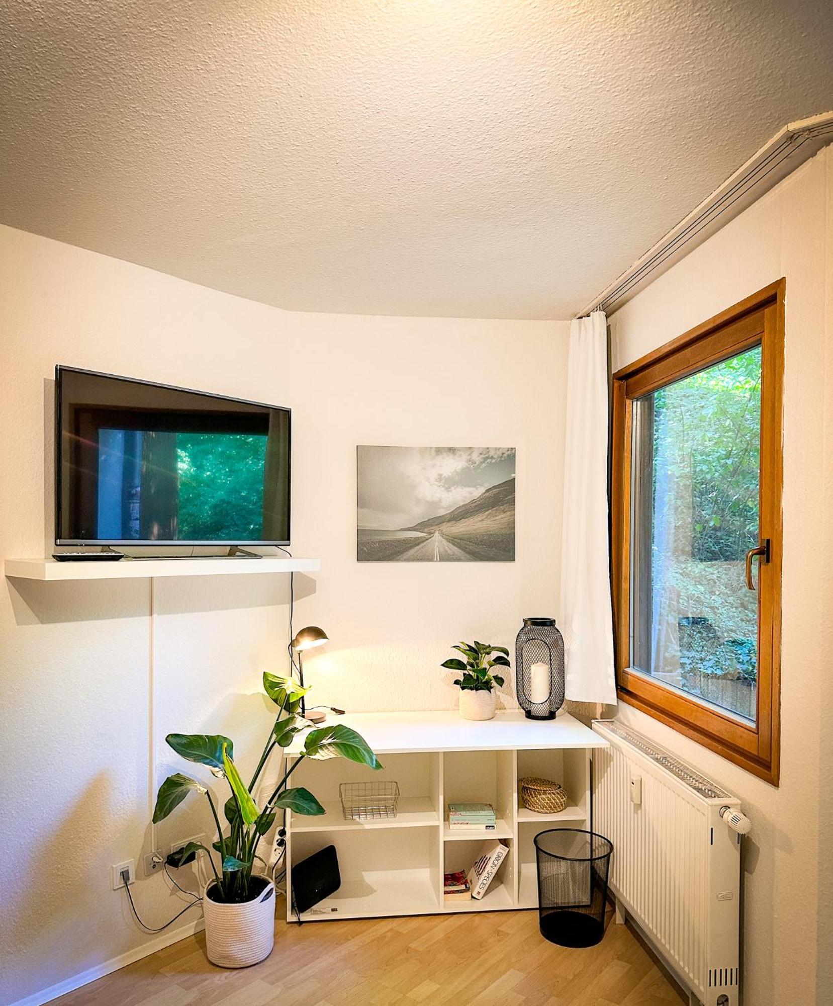 Schoenes Apartment Mit Terrasse Wurtzbourg Extérieur photo